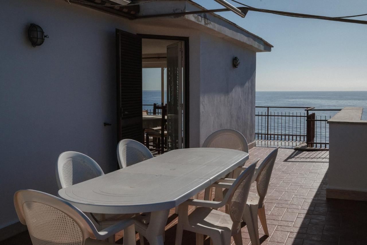 Be Your Home - Appartamento 4 Camere Sul Mare Scesa Al Mare Privata Santa Marinella Exterior photo